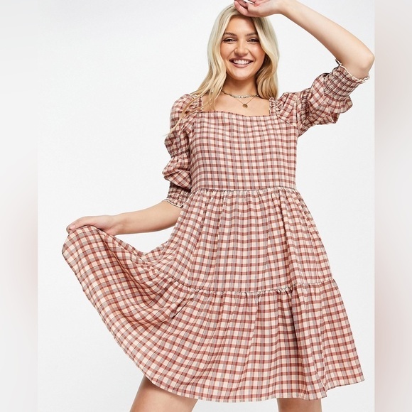 NWT QED London Square Neck Half Sleeve Tiered Smock Gingham Tan Dress Sz 8 - Picture 1 of 8